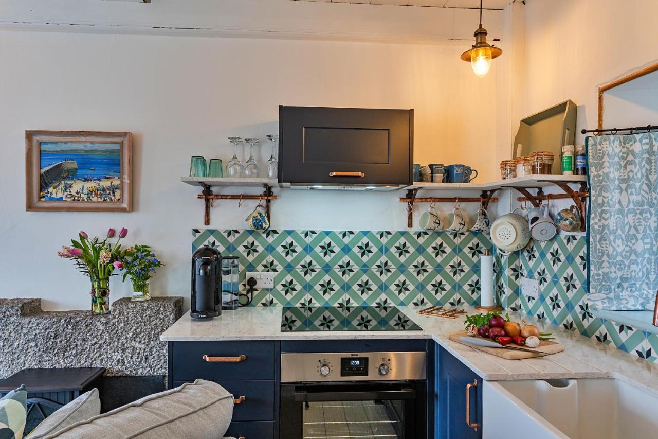 Finest Retreats - Cosy Mousehole Cottage With Sea Views Exterior photo