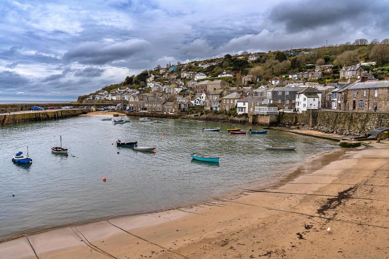 Finest Retreats - Cosy Mousehole Cottage With Sea Views Exterior photo