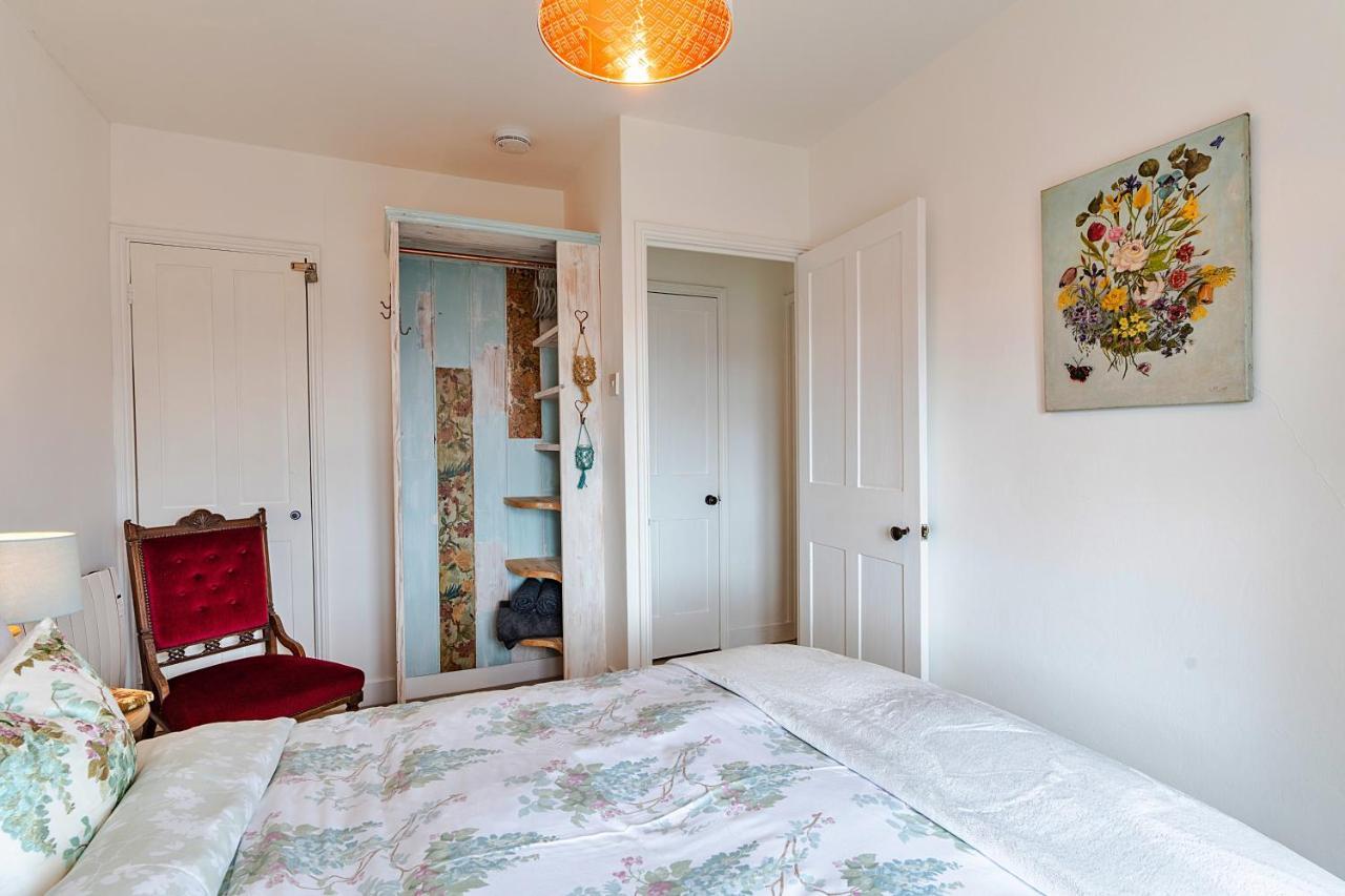 Finest Retreats - Cosy Mousehole Cottage With Sea Views Exterior photo