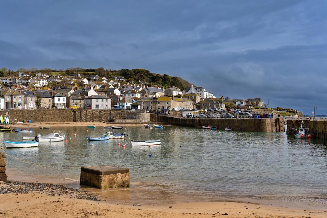Finest Retreats - Cosy Mousehole Cottage With Sea Views Exterior photo